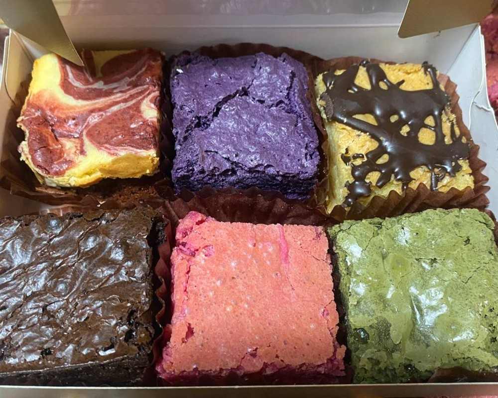 1/2 DOZEN BROWNIES